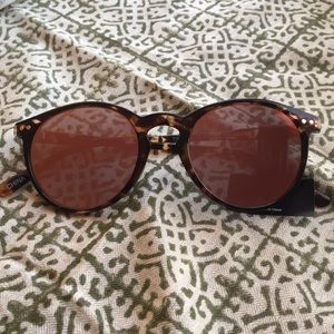 Foster Grant Sunglasses- Pink mirrored lense